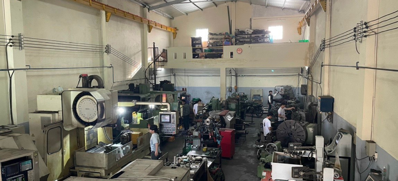 Máy móc gia công hiện đại, đội ngũ nhân viên có tay nghề cao